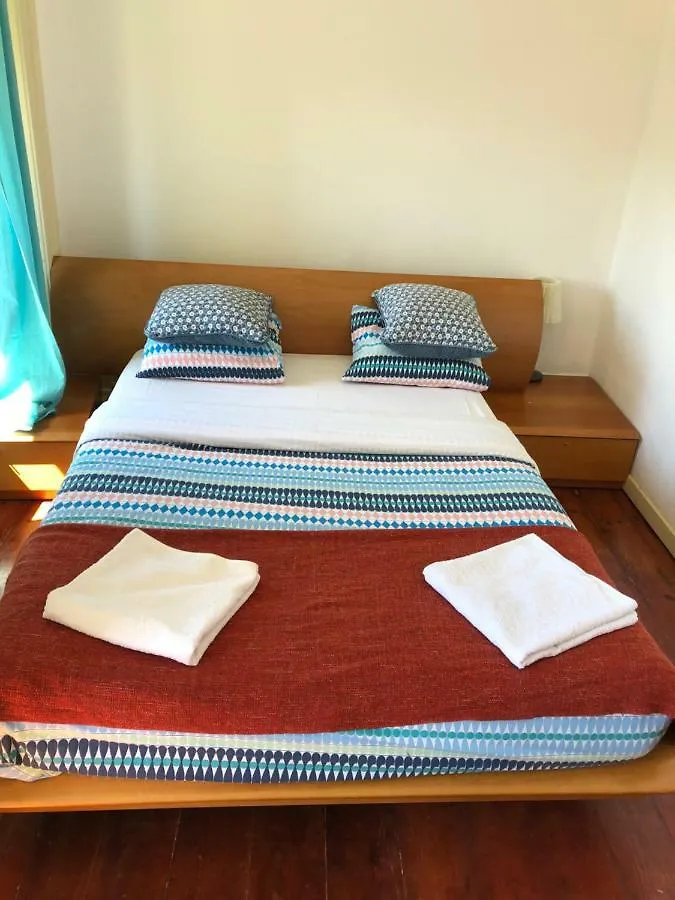 Guest house Lisbon Peace Hostel Portugal